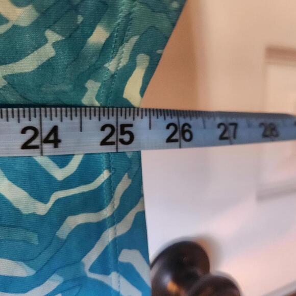 Nike Dri-FIT Women's Blue Standard Fit Performance Tee - Size XL - Picture 5 of 9